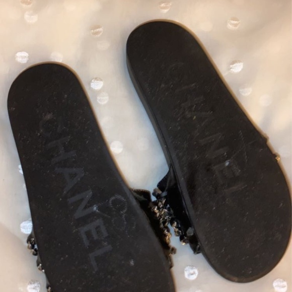 Chanel slides - Picture 3 of 5